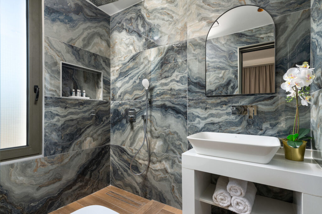 first bedroom_bathroom